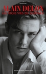 Couverture du livre Alain Delon, les trois vies du Guépard - Kuhn David - 9782383780915